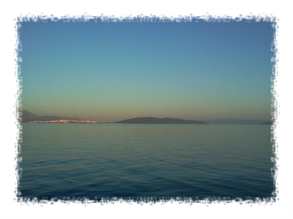 Hostel Oktarin Kastela Luaran gambar